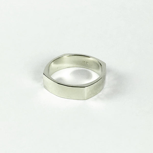 Square hammered wedding band - White Gold